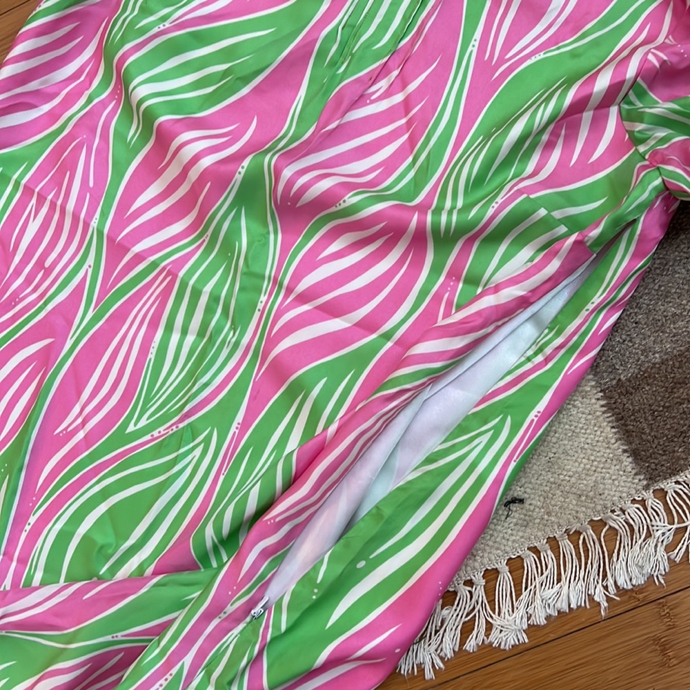 SOLD.  Lilly Pulitzer Dasha Dress silk tailwind size 12 - Picture 12 of 13